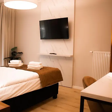 Modern City Square Apartment With Balcony Wroclaw Exterior photo
